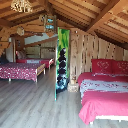 Le Refuge De L'ourse Horská chata *