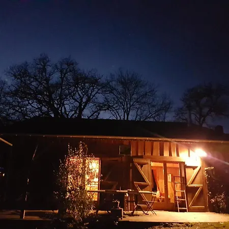 Le Refuge De L'ourse Horská chata *